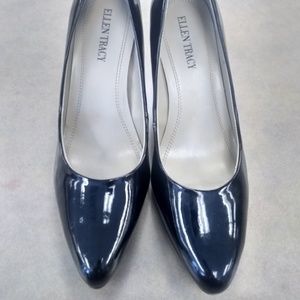 Ellen Tracy Cody Black Patent Leahter Pumps